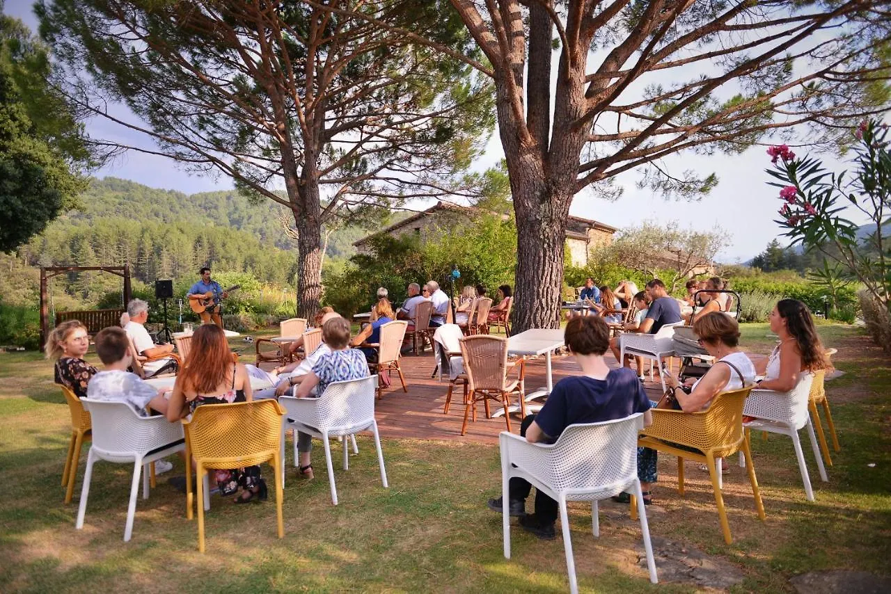 Logis Hotel Restaurant Le Chene Vert Rocher