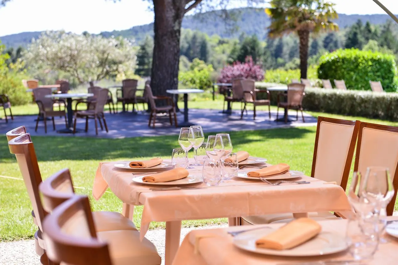 Logis Hotel Restaurant Le Chene Vert Rocher